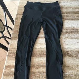Butt Scrunch Yoga Leggings (M)
